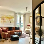 Retreat,ac,pool,ev Car Apartman Bellagio